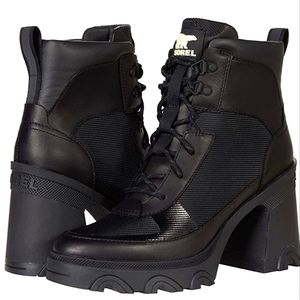 NWT SOREL BREX heel lace bootie